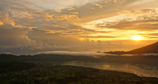 Special Tour – Mount Batur Sunrise Trek